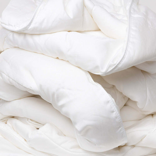 Cocooning Comfort: The Evolution of the Duvet